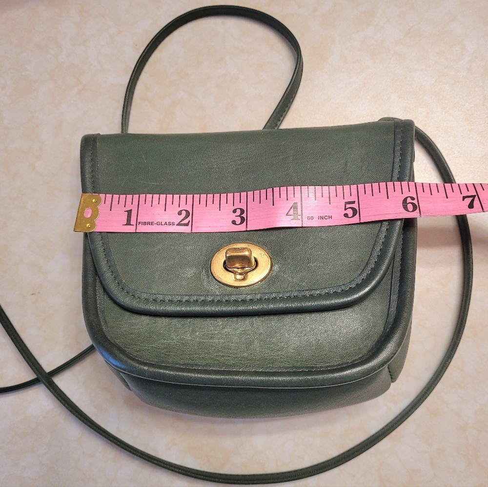 Vintage Coach Green Leather Everett Mini Crossbody Bag - Picture 7 of 10